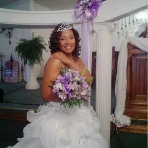 Meet your Posher, Alicia